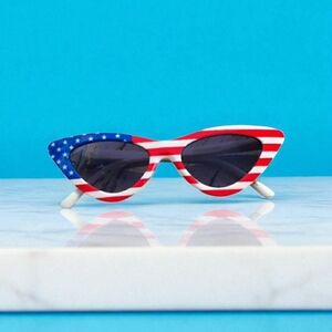 Americana Cat Eye Shades 💥🕶️ New